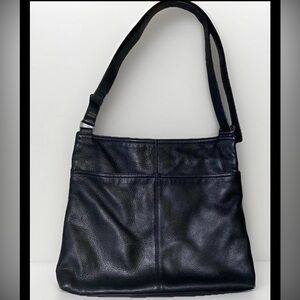 Margot Shoulder Bag Womens Black Leather Pebbled Adjustable Strap Zip Pocket